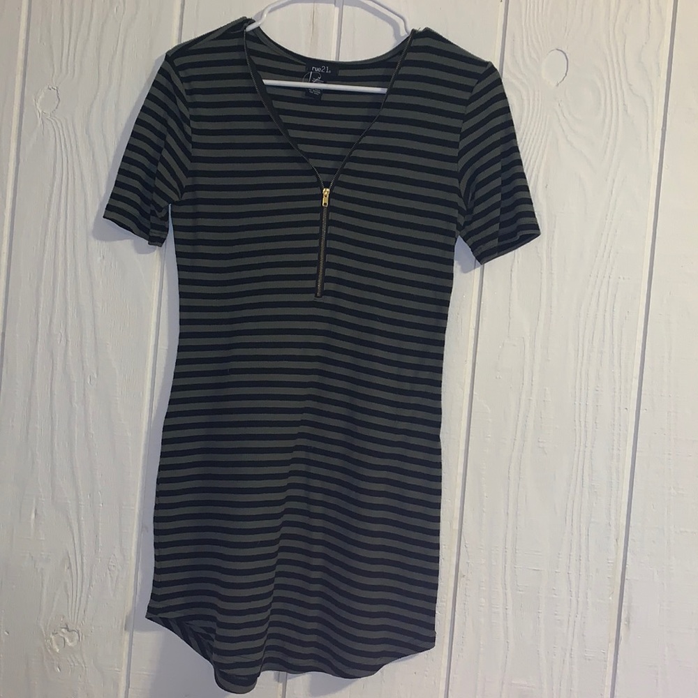 M Dress